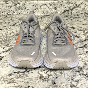 Women’s Hoka Bondi 8 size 7.5 Reg